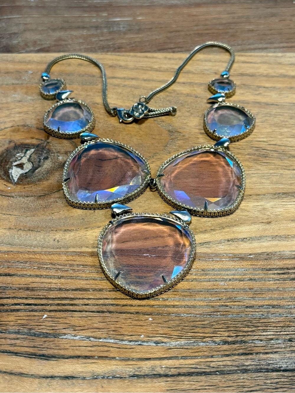 Rare Retired Kendra Scott Statement Necklace Gold Iridescent Faceted Crystals - Picture 2 of 4